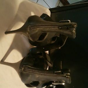 Steve  Madden strap up sandals